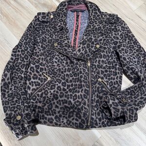 White House Black Market Women’s leopard print moto jacket Size 6